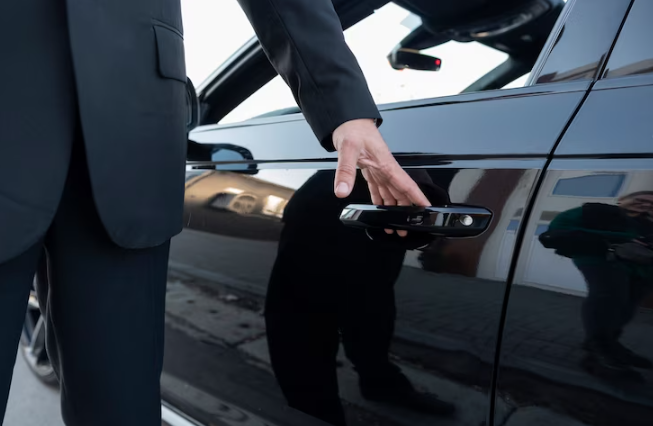 Point-To-Point Transfer in Huntersville Easy With A Limo